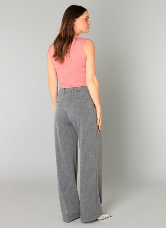 Yest Bobby vest knit in dark rose