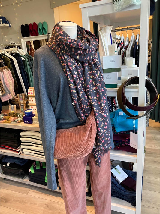 Lily & Me Brookend antique rose stretch trousers