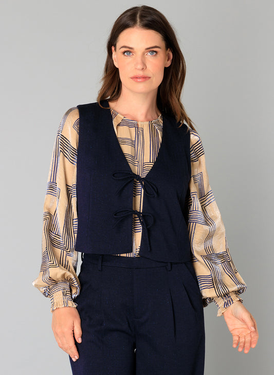 Yest Babette vest in dark navy with tie close