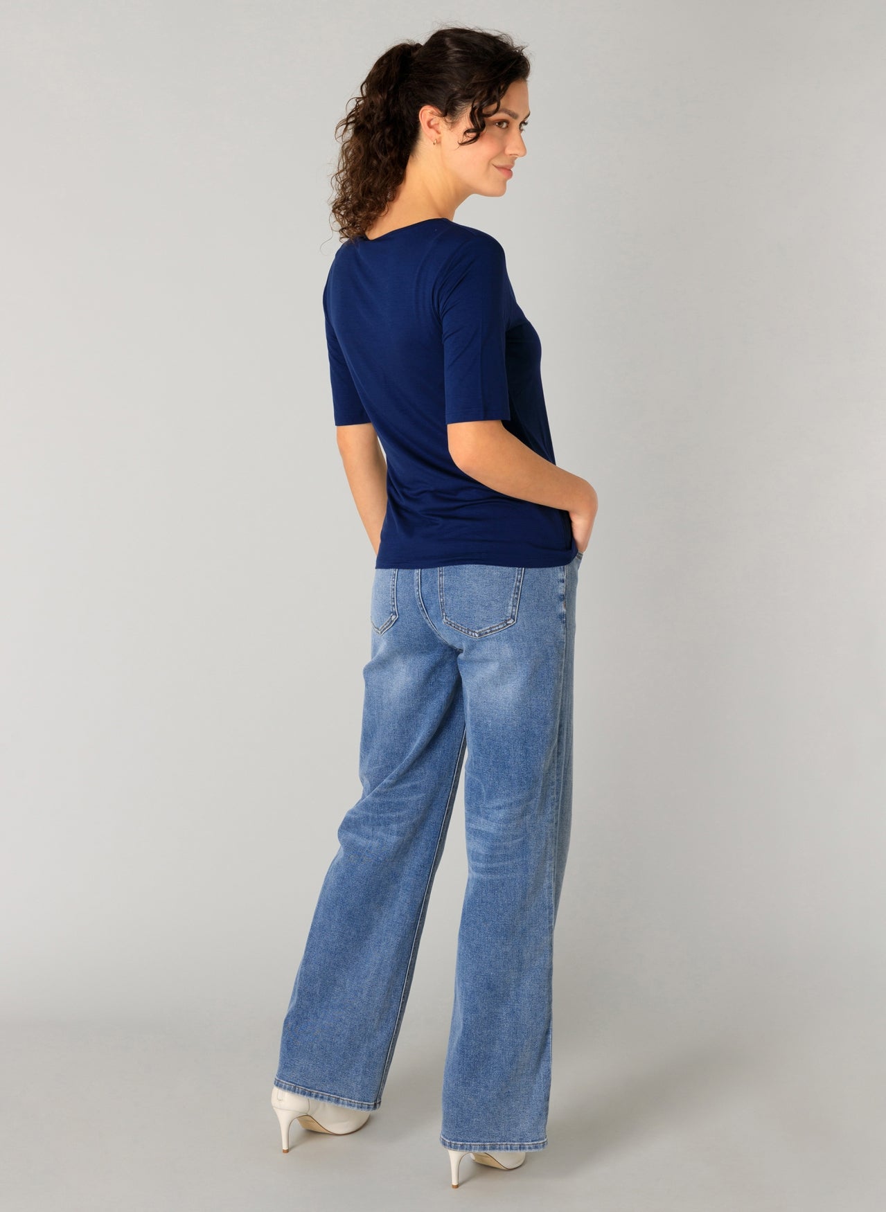 Yest Ramona v neck viscose top