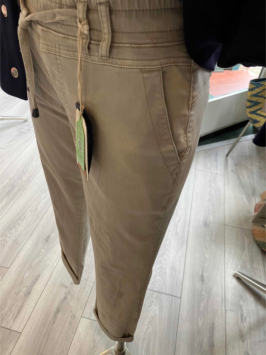 Red Button Tessy trousers in Pebble