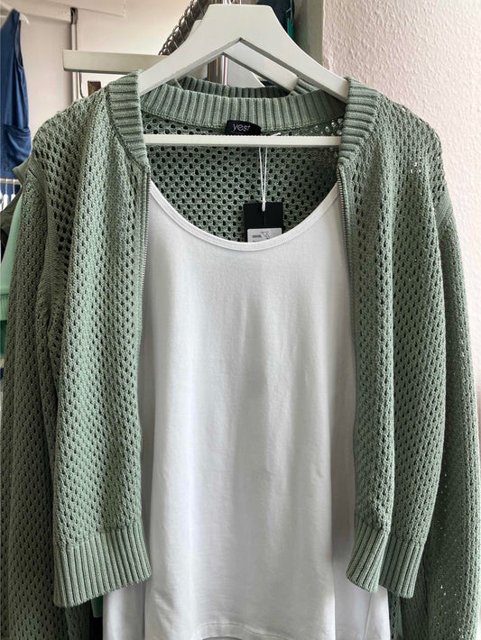 Yest Gerriette white vest top