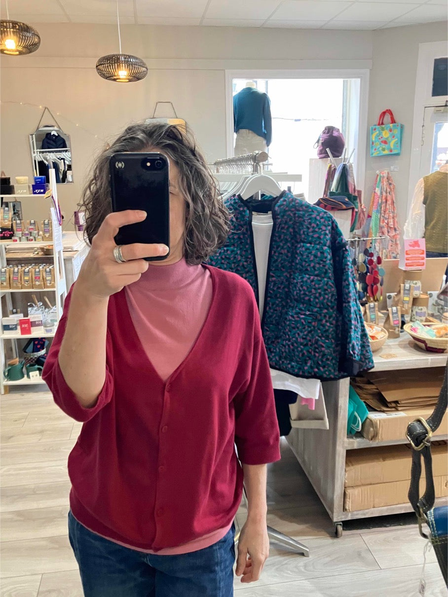 Yest Bobby vest knit in dark rose