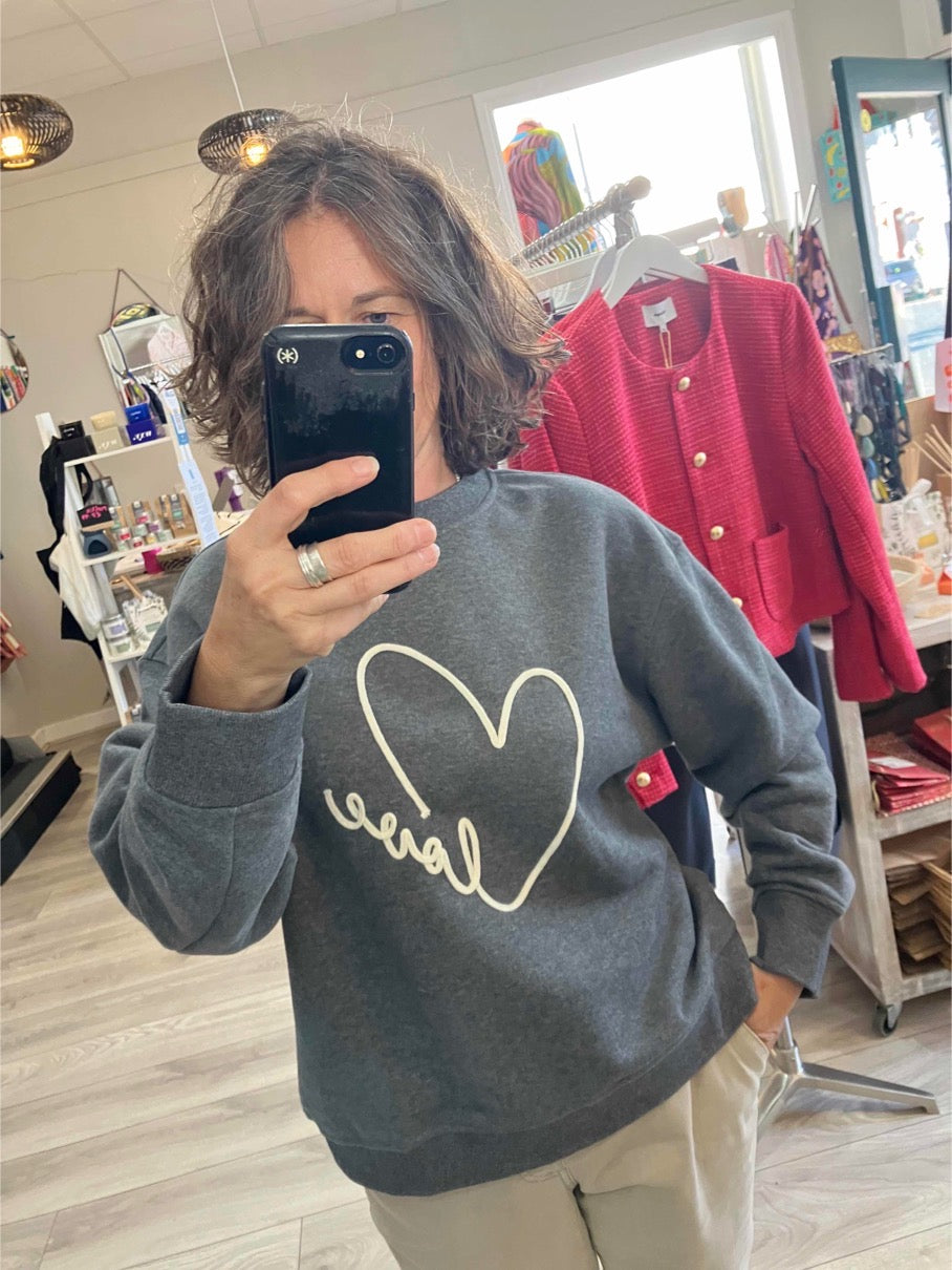 Grace & Mila Sharly sweatshirt in grey with love design