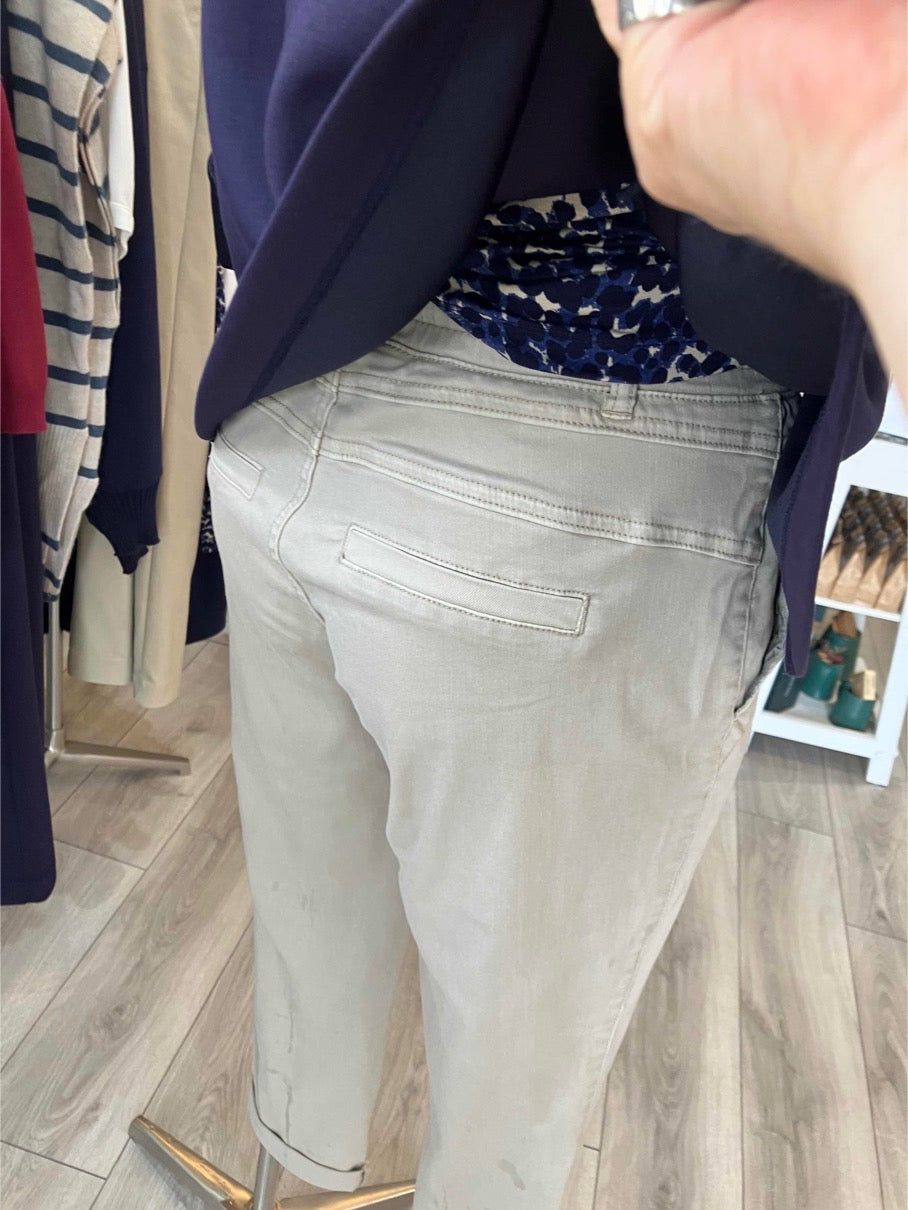 Red Button Tessy trousers in Pebble