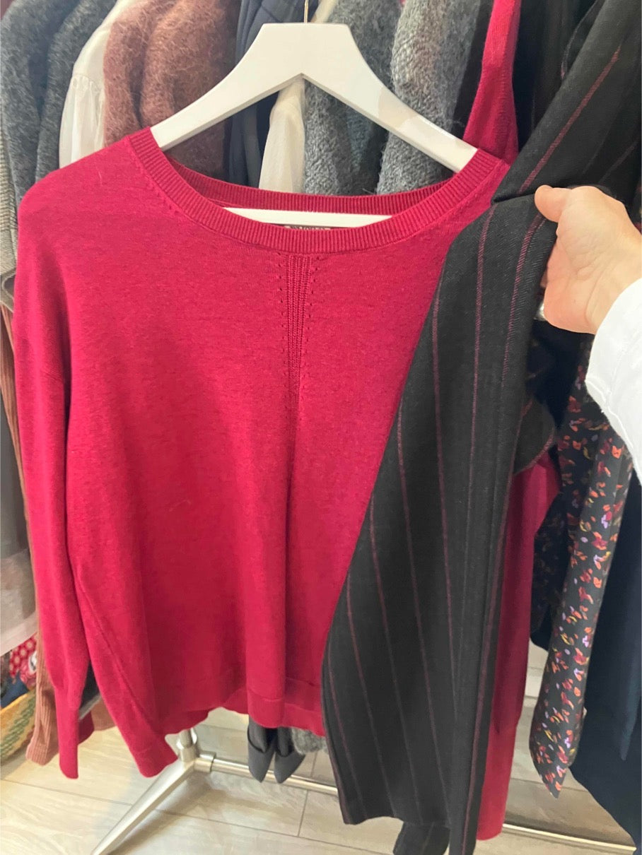 Paz Torras fuchsia pink sweater with round neck