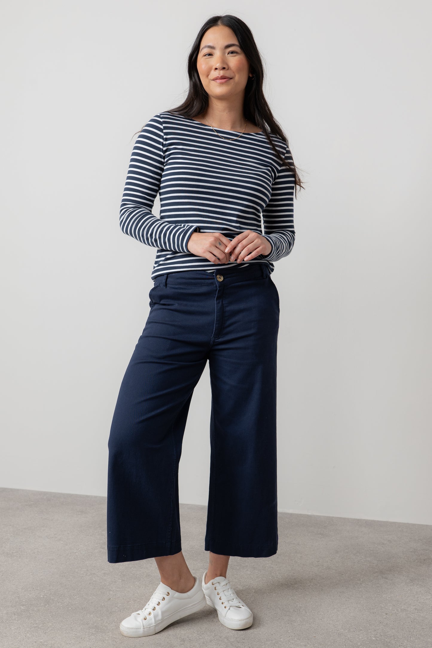 Lily & Me Isla crop trouser in navy