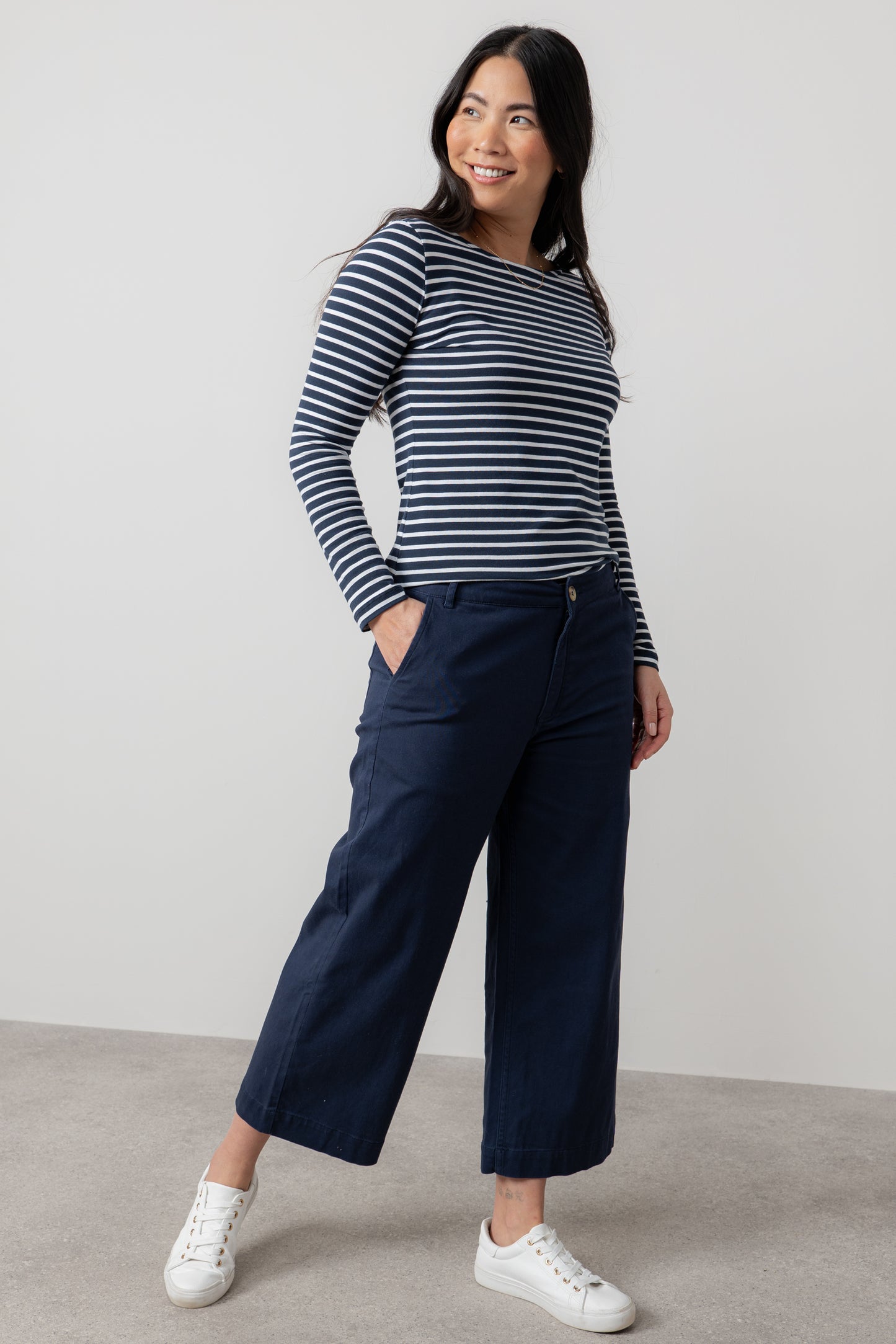 Lily & Me Isla crop trouser in navy