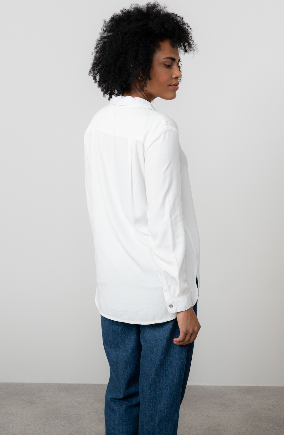 Lily & Me Elm shirt in white