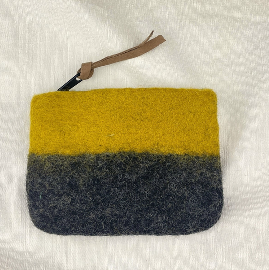 Aura Que Lila felt two tone purse
