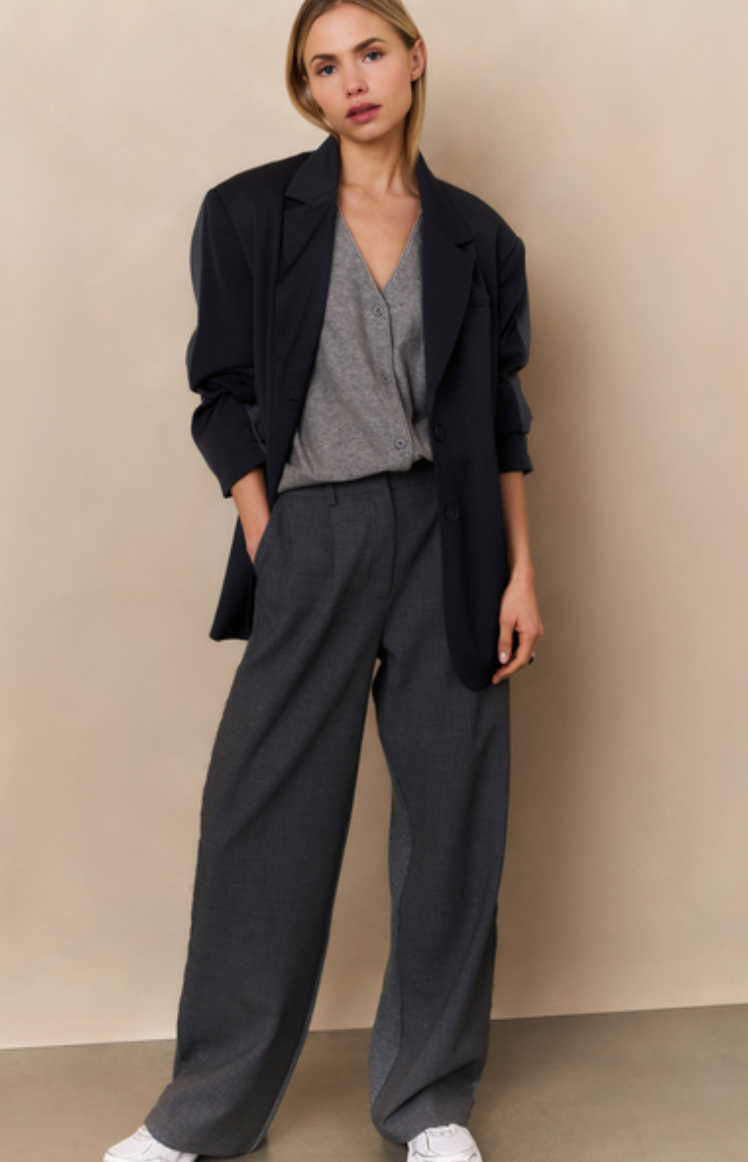 Yaya medium grey melange vest knit with button twist detail