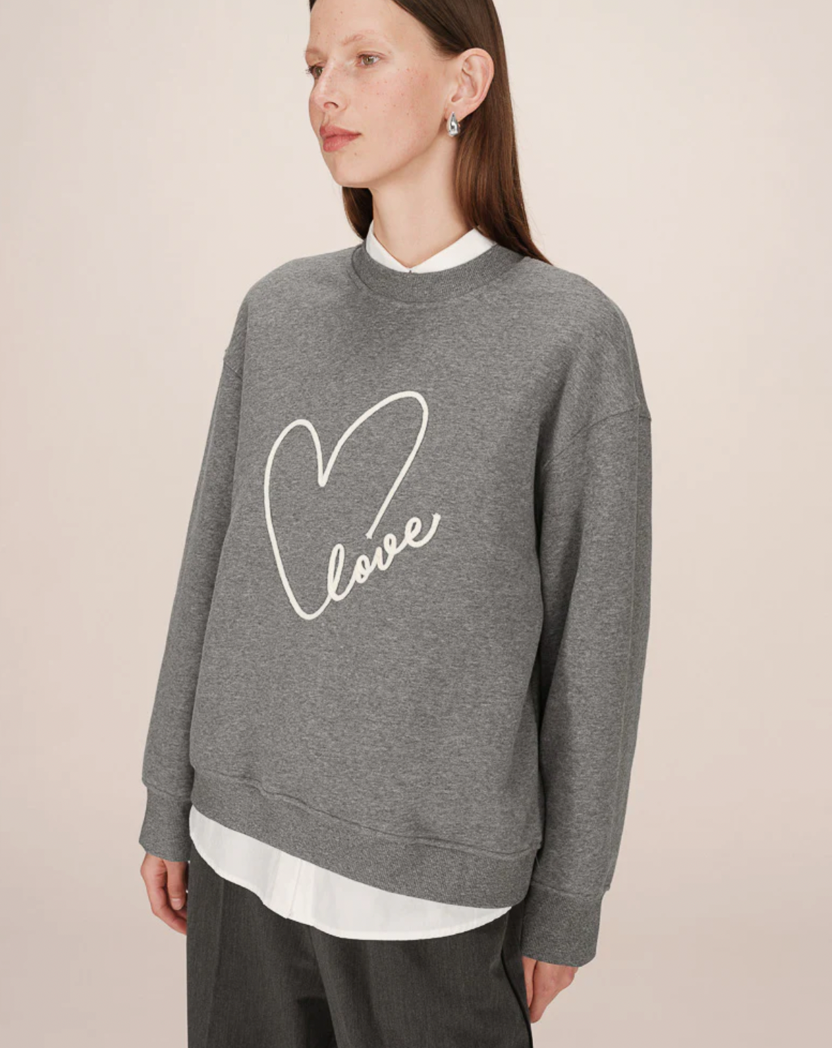 Grace & Mila Sharly sweatshirt in grey with love design