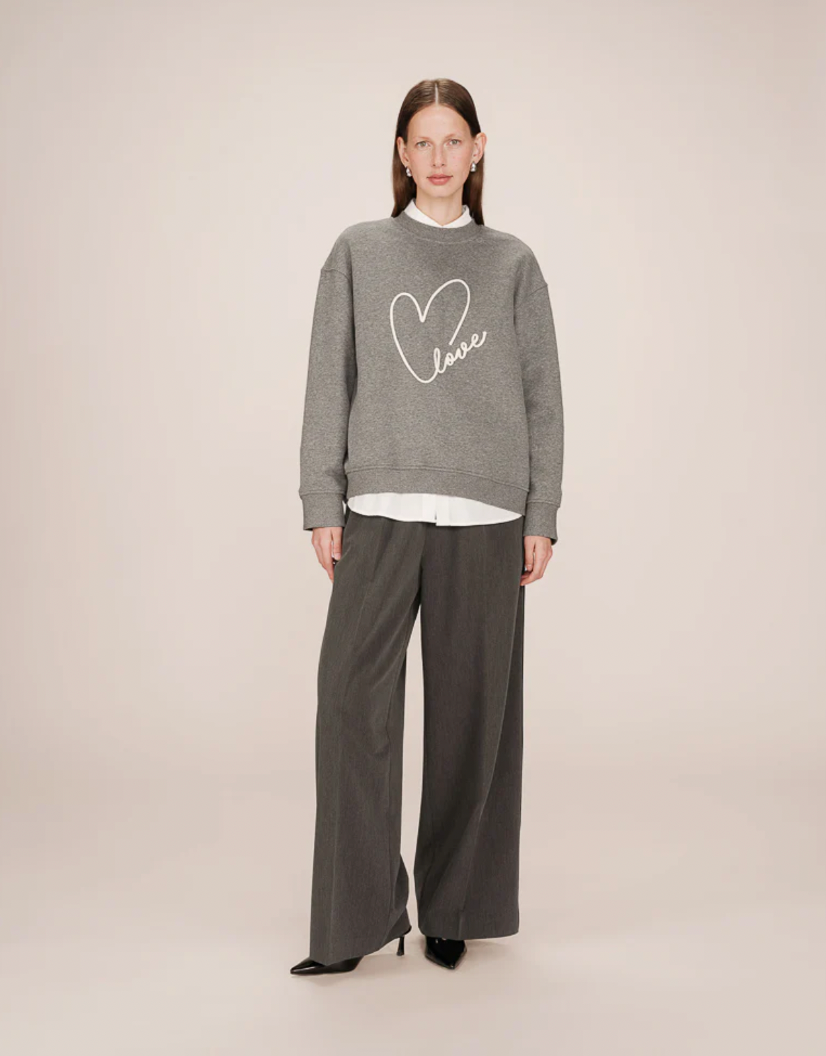 Grace & Mila Sharly sweatshirt in grey with love design