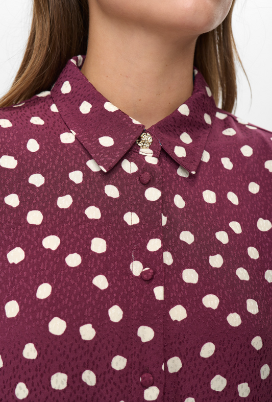 Numph Nulivy shirt in winetasting with contrast spot