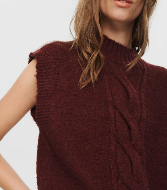 Numph Nucaly tank knit in winetasting