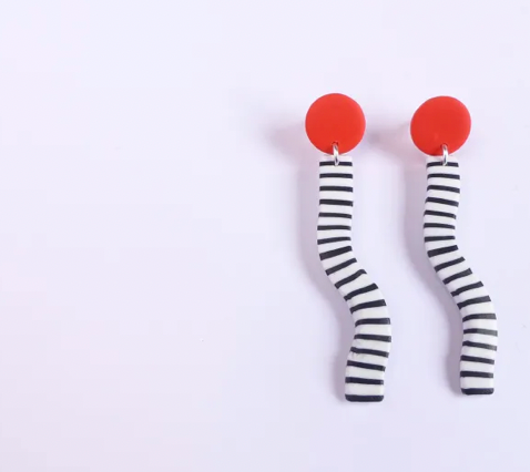 Nadege Honey squiggle monochrome earrings