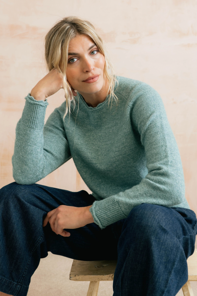 sweaters, cardis & sweatshirts