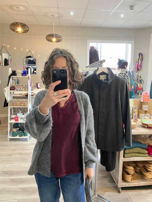 Yest Chiara viscose lace top in wine