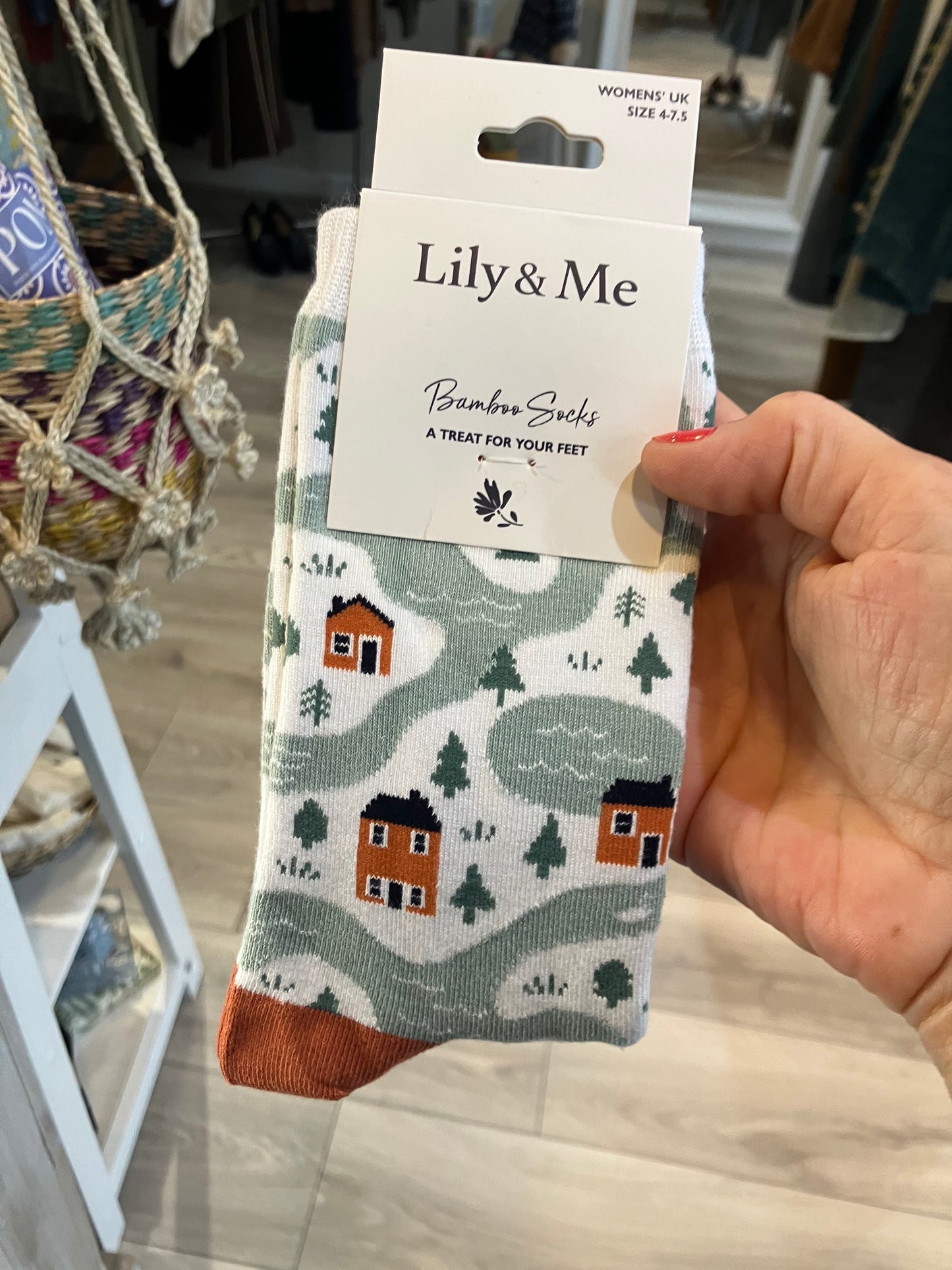 Lily & Me snowy riverbank socks