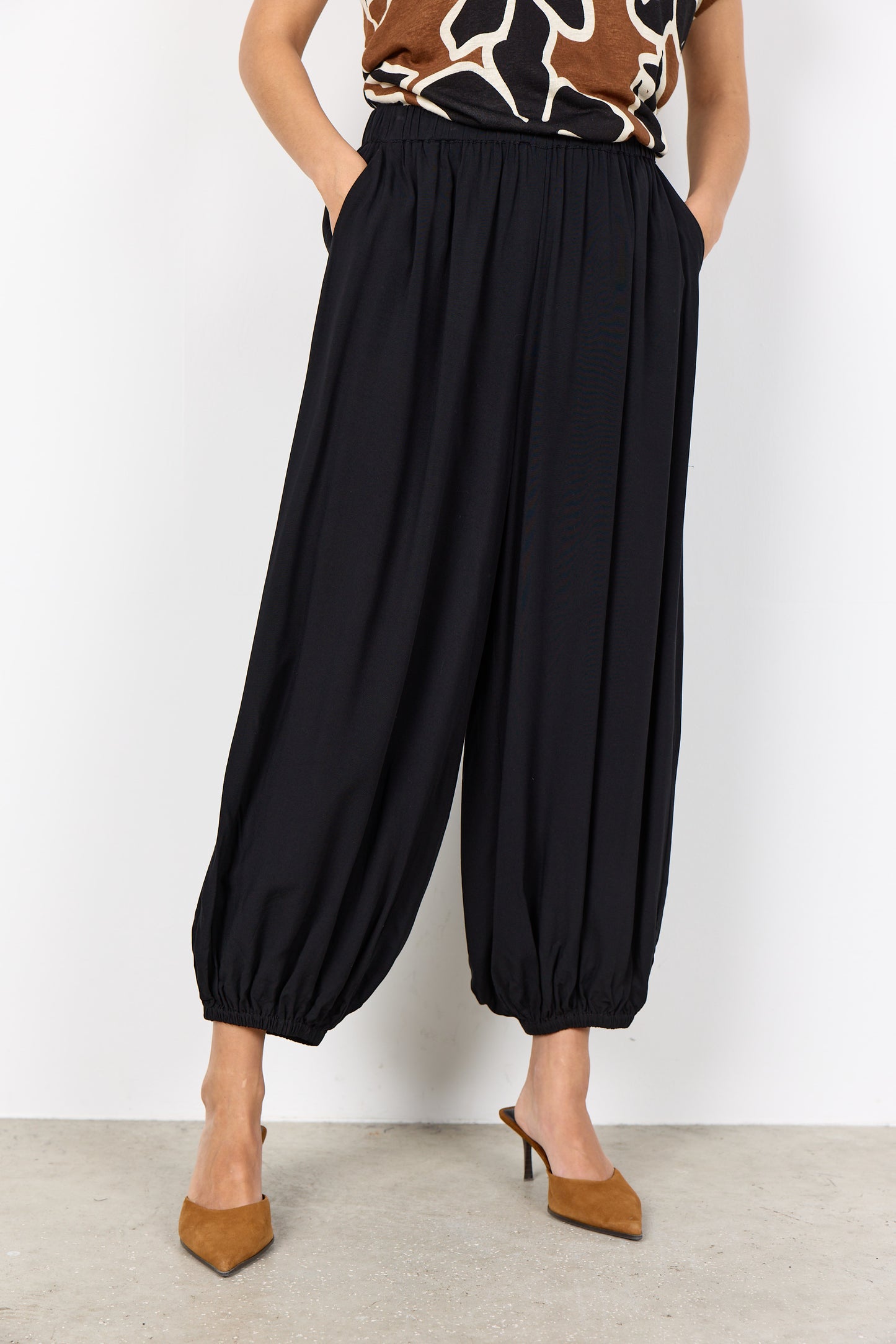 Soya Concept Radia balloon pants in black - [shop_name Strathaven] [womens clothing]