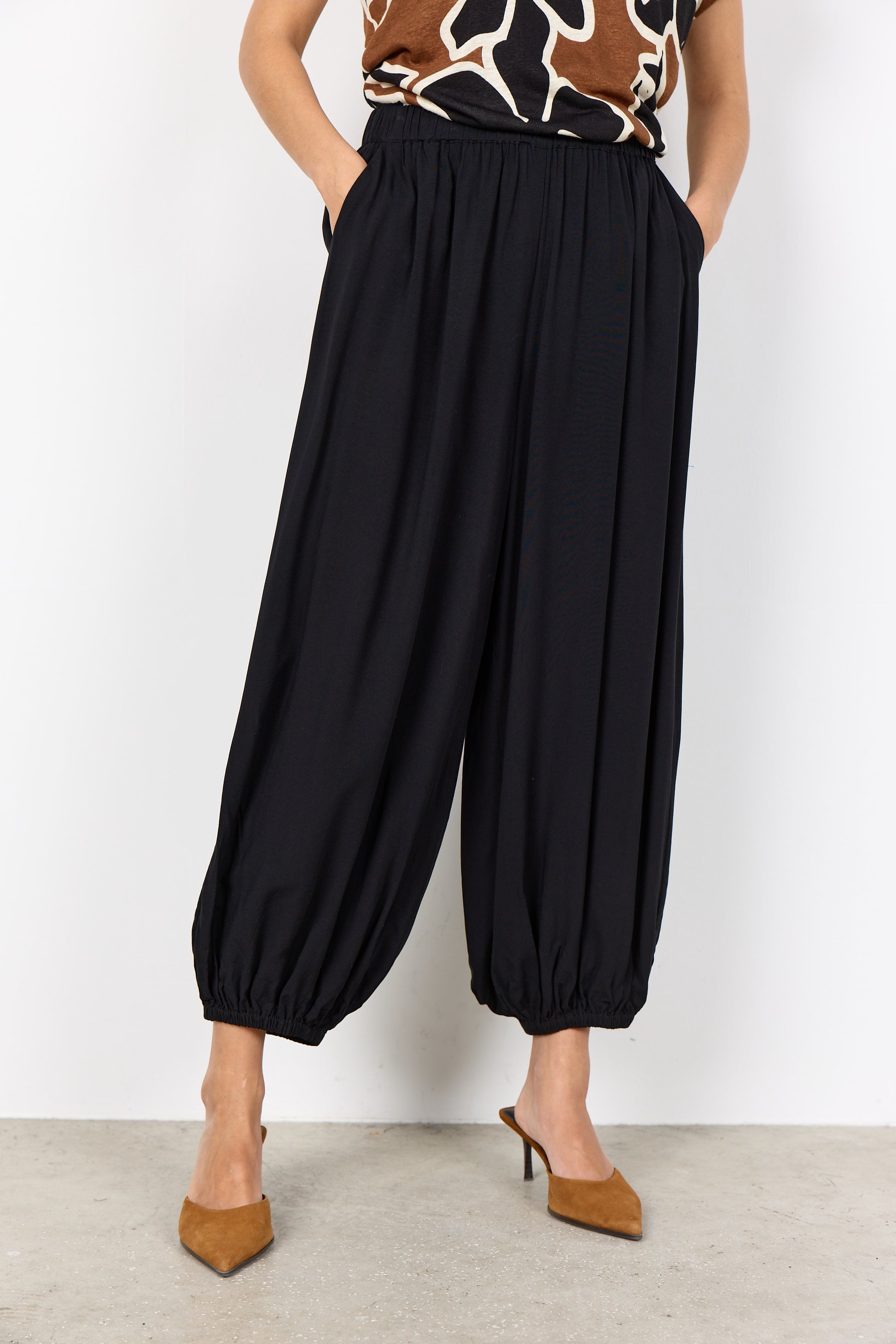 Soya Concept Radia balloon pants in black - [shop_name Strathaven] [womens clothing]