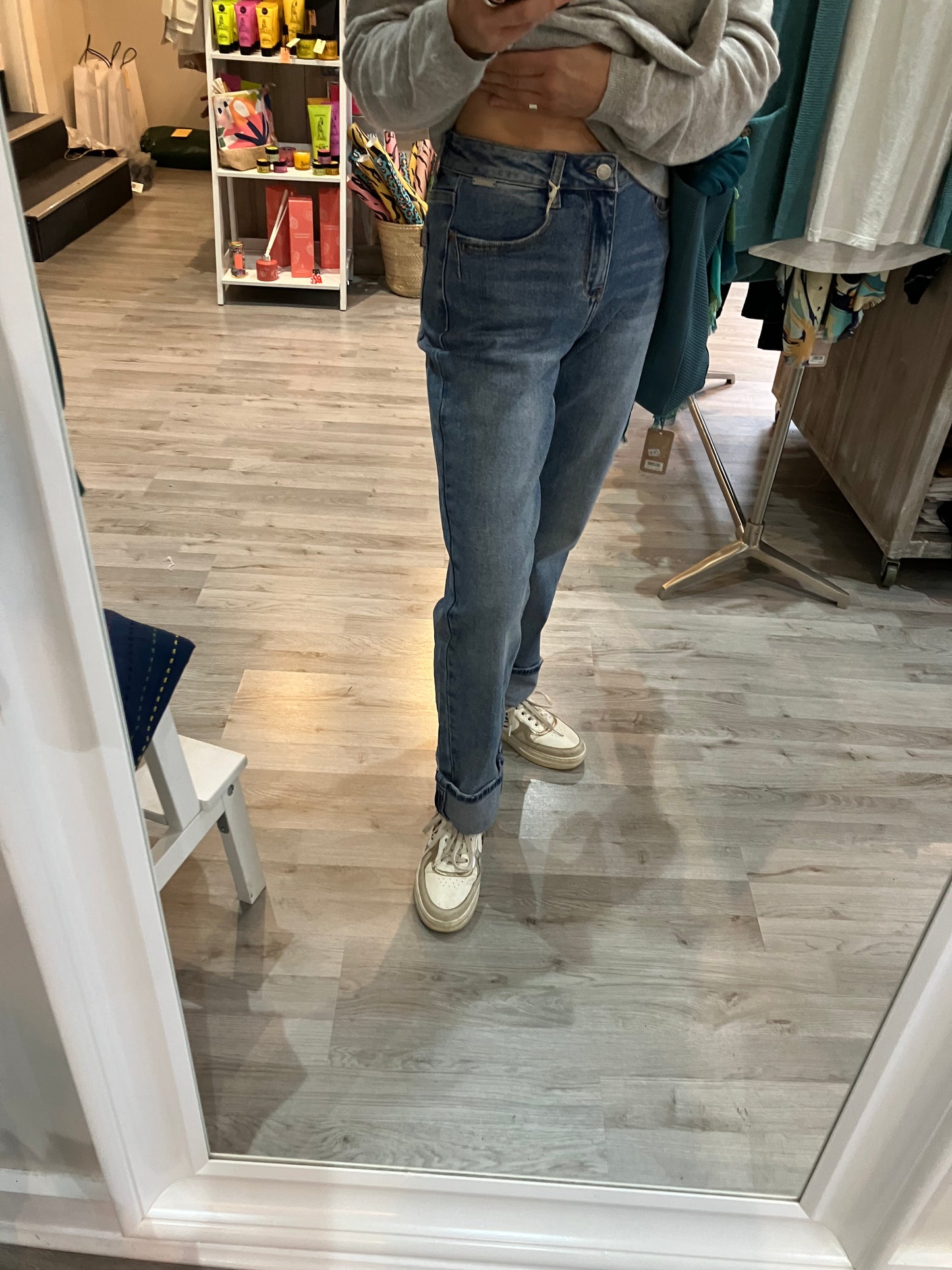 Red Button Kim mid stone, straight leg with turnup jeans