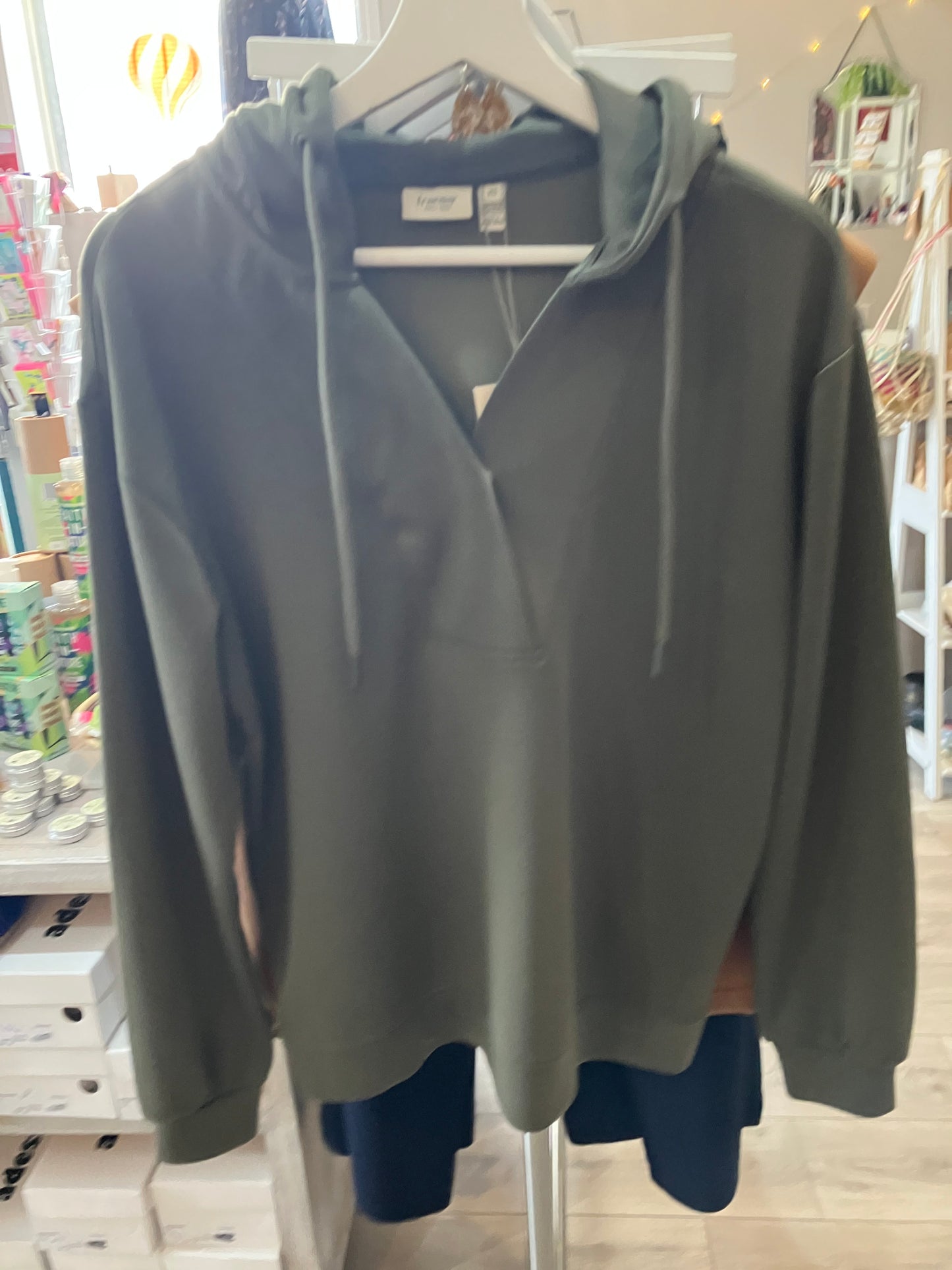 Fransa Aurora sweatshirt with hood in grape leaf olive