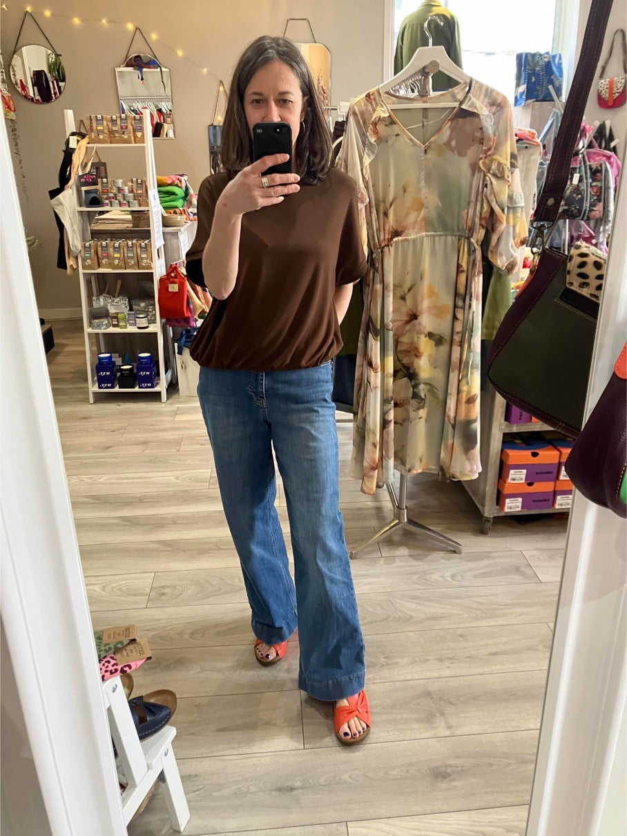 Numph Nuleah boxy tee in chicory coffee - [shop_name Strathaven] [womens clothing]