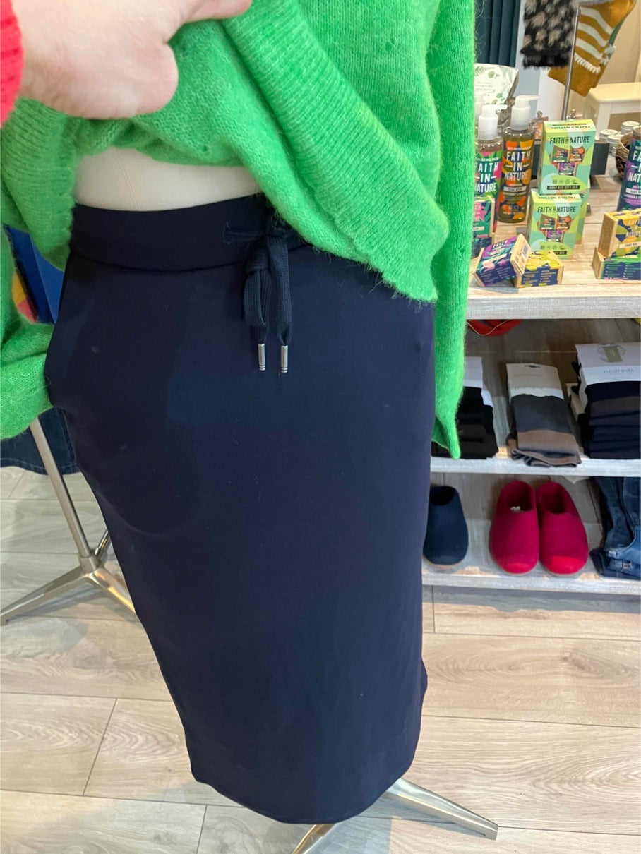 Soya Concept Banu navy skirt