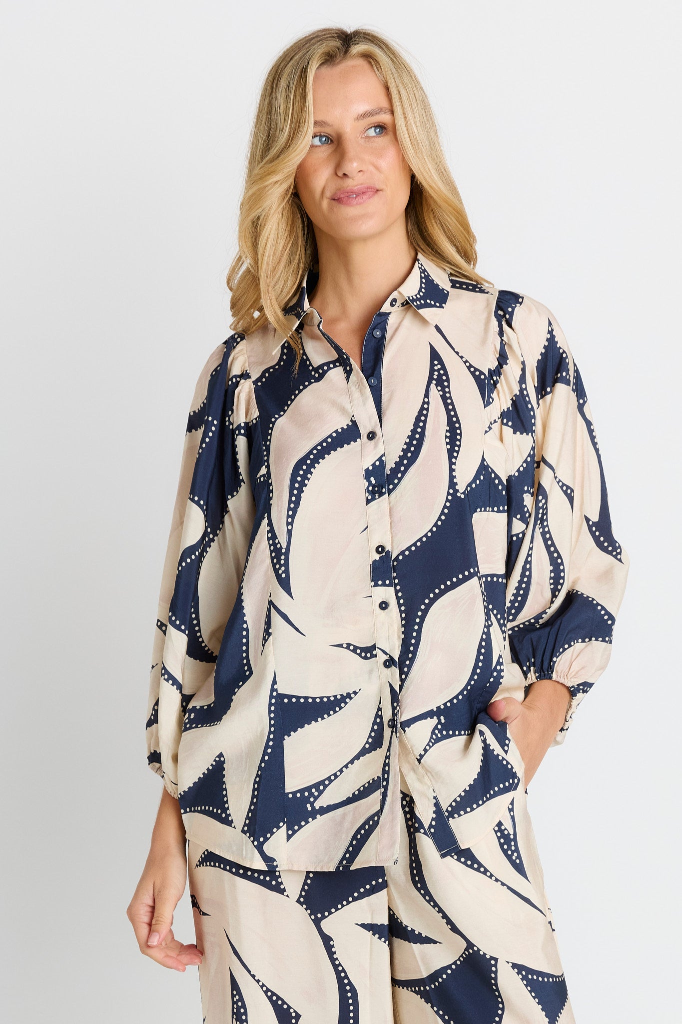 Betty Basics Nova shirt in navy floral - [shop_name Strathaven] [womens clothing]