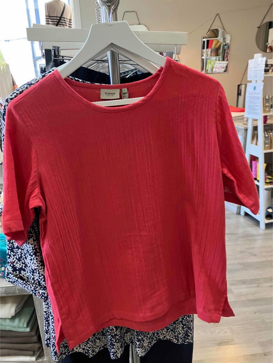 Fransa Manua top in teaberry red