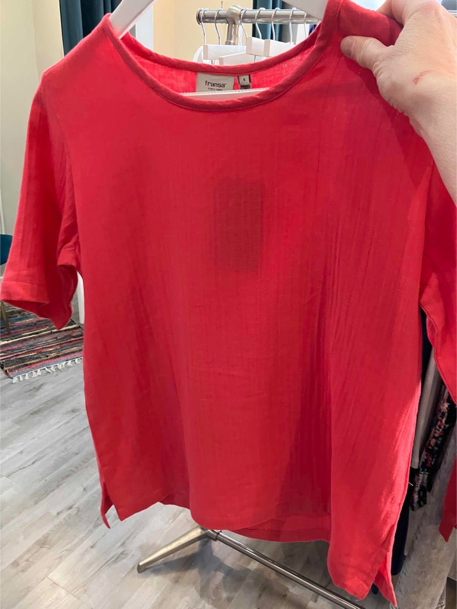 Fransa Manua top in teaberry red