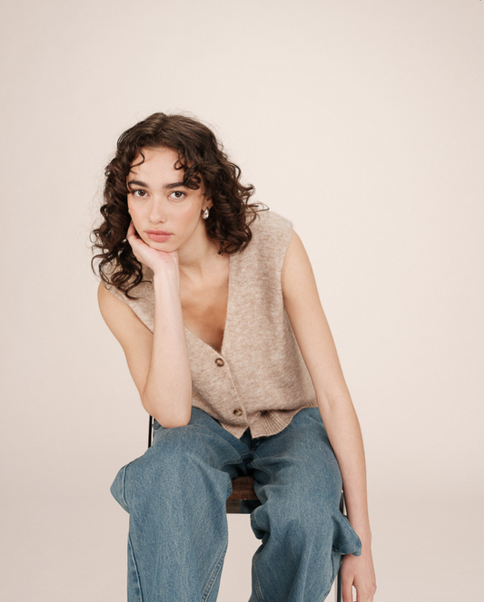 Grace & Mila Santa vest knit in light taupe