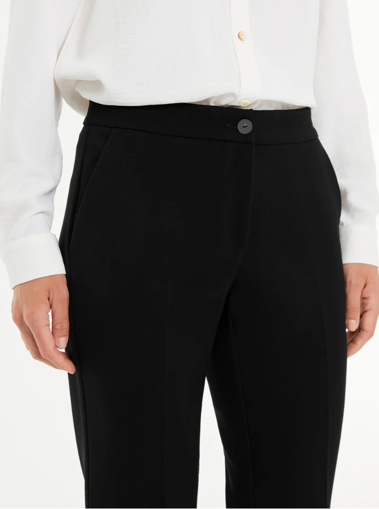 Paz Torras smart, straight black trouser