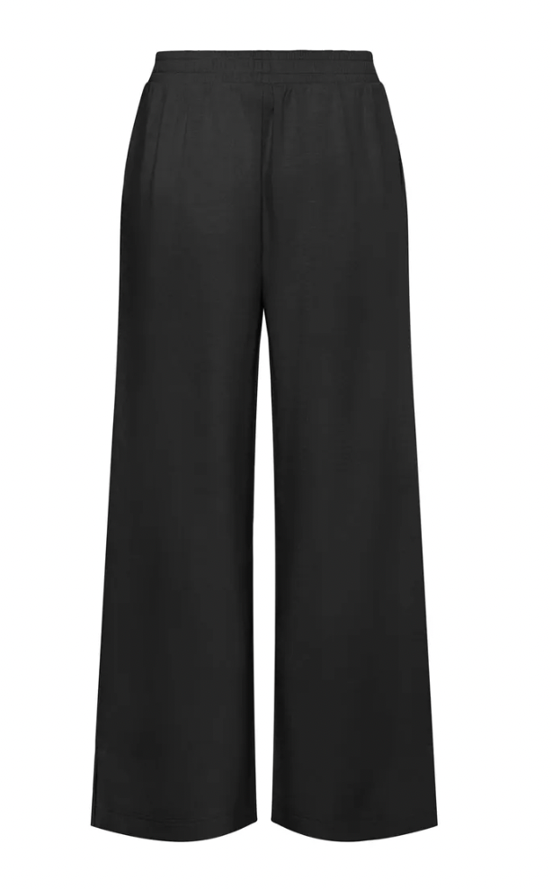 Fransa Aurora comfy trousers in black - shorter length