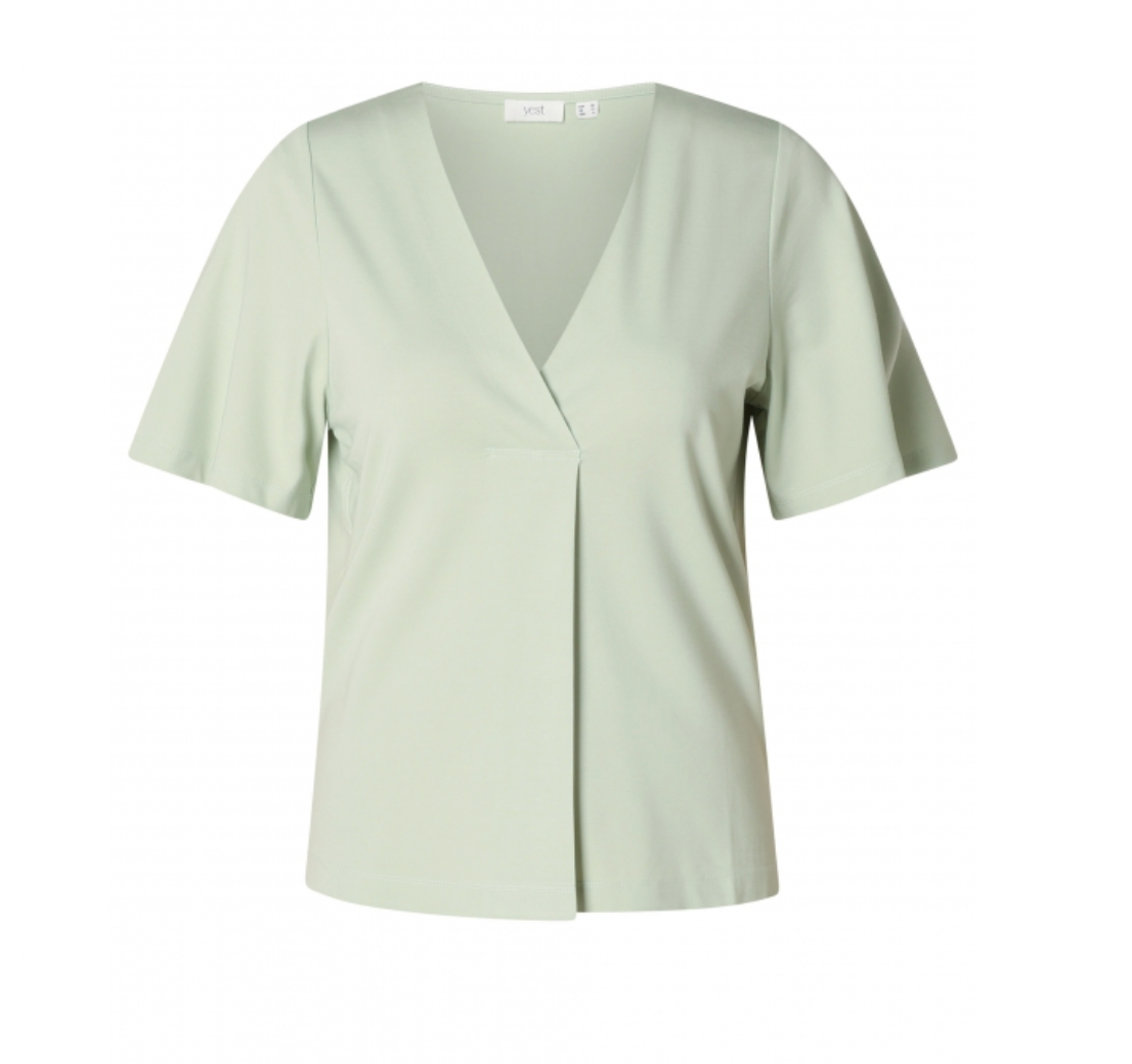 Yest Bryony essential top in pastel green - [shop_name Strathaven] [womens clothing]