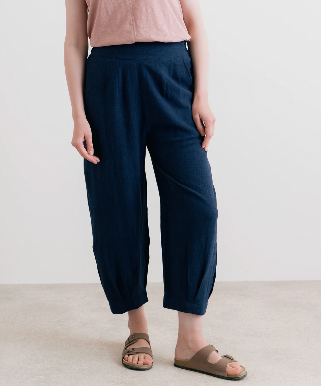 Lily & Me Sail linen blend cropped trousers in navy - [shop_name Strathaven] [womens clothing]