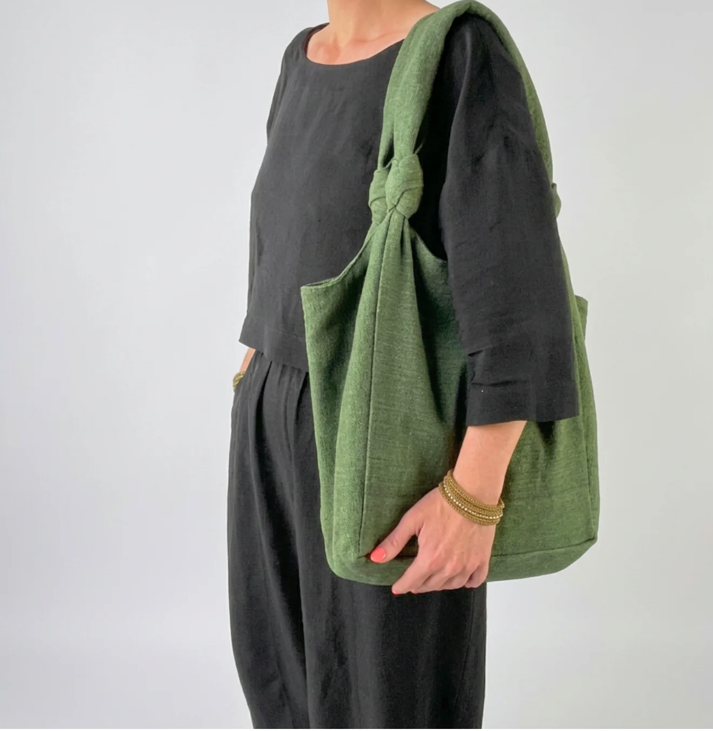 Aura Que Jogi vegan cotton everyday bag in ivy green