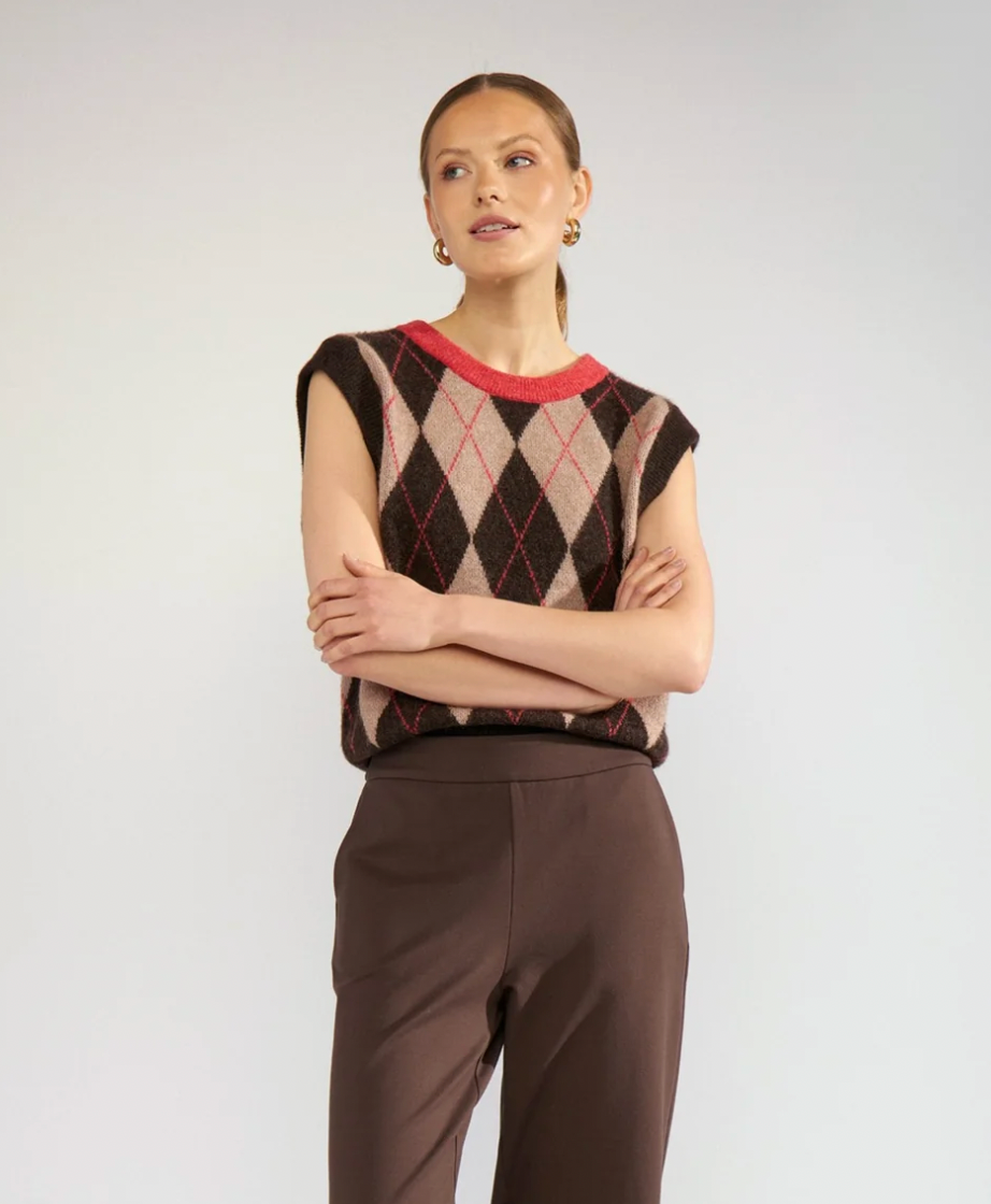 Numph Nutikla Vest in goji berry