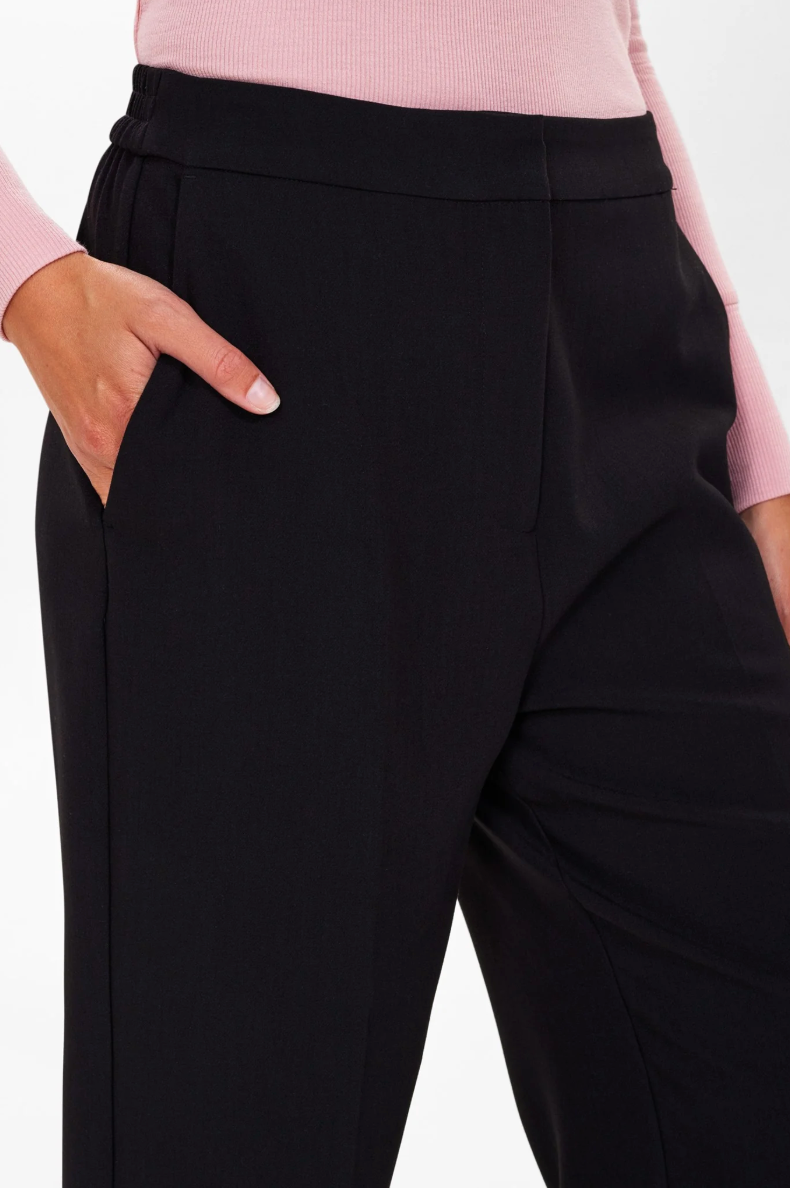 Numph Nuronja smart trousers in black