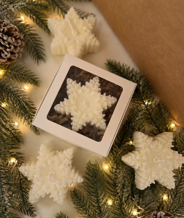 Christmas snowflake candle in box - [shop_name Strathaven] [womens clothing]