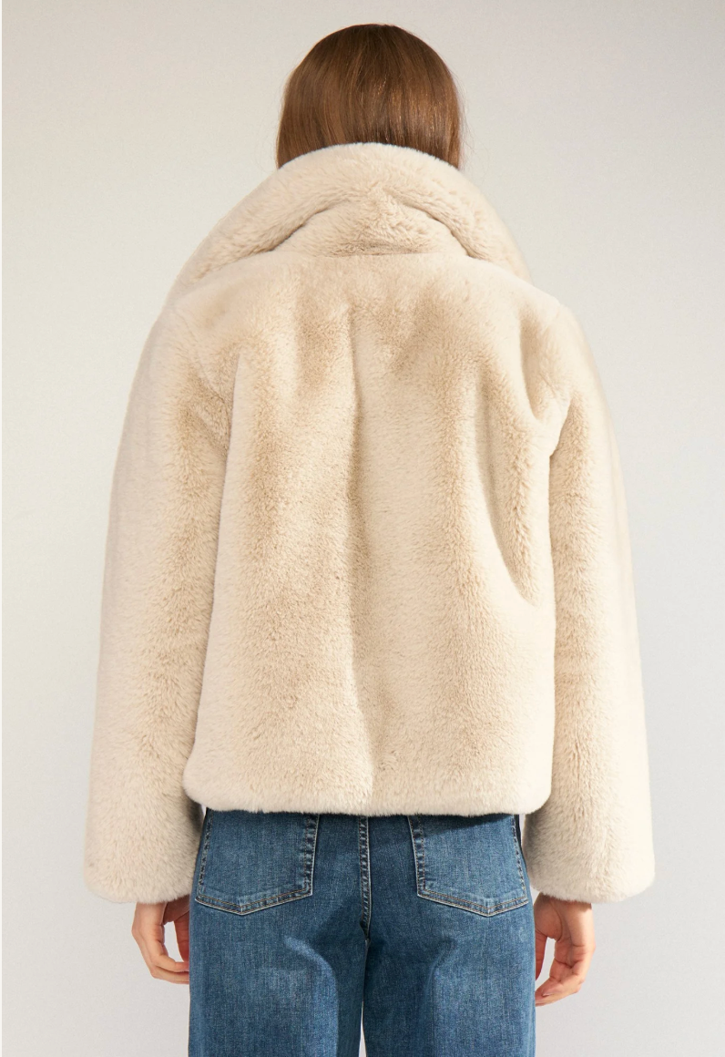 Numph Nuseta coat in oyster grey - [shop_name Strathaven] [womens clothing]