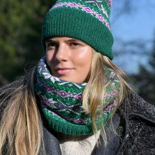 POM Recycled poly Green & pink star flower snood - arriving end Oct