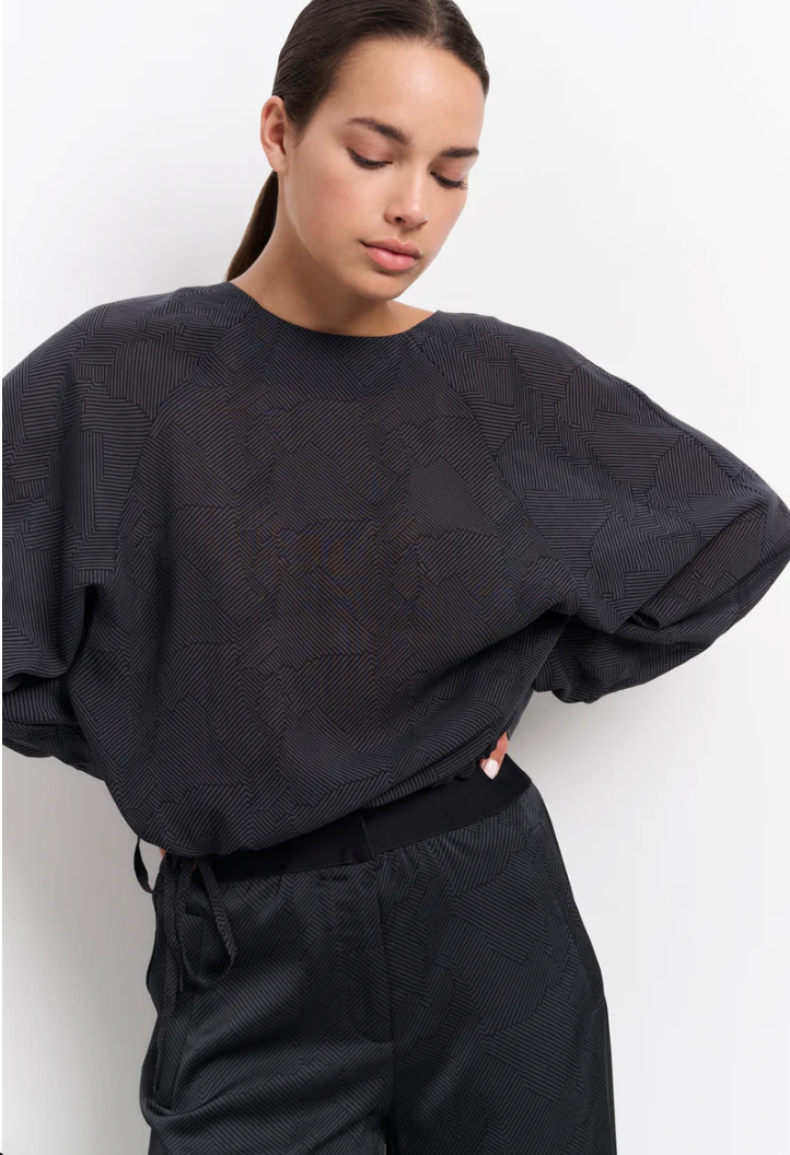 Yaya long sleeve top with print and drawcord in phantom