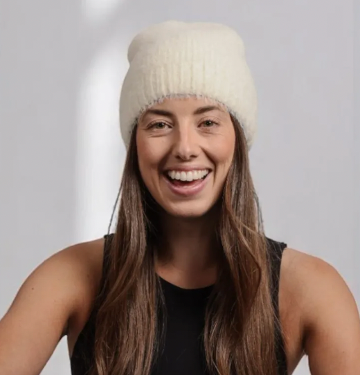 Jess & Lou fluffy beanie hat