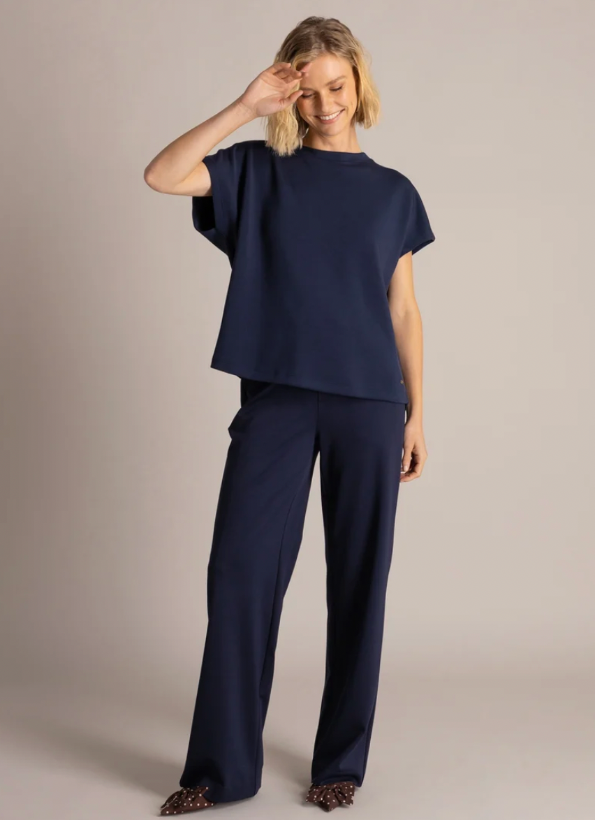 Yest Suna dark blue top with pleated back