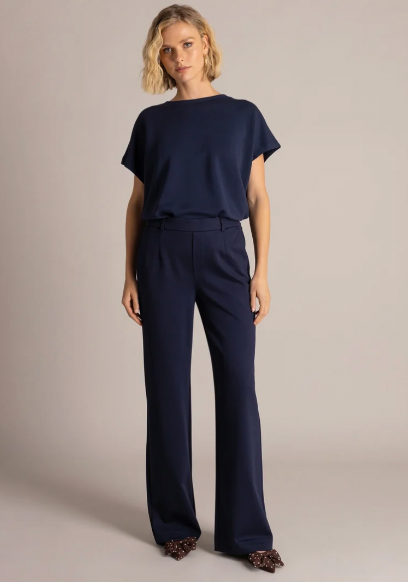 Yest Suna dark blue top with pleated back