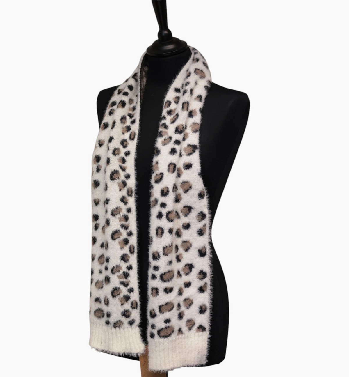 Jess & Lou leopard print pull through scarf